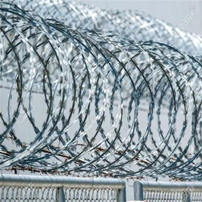 Concertina-Wire-Fence1